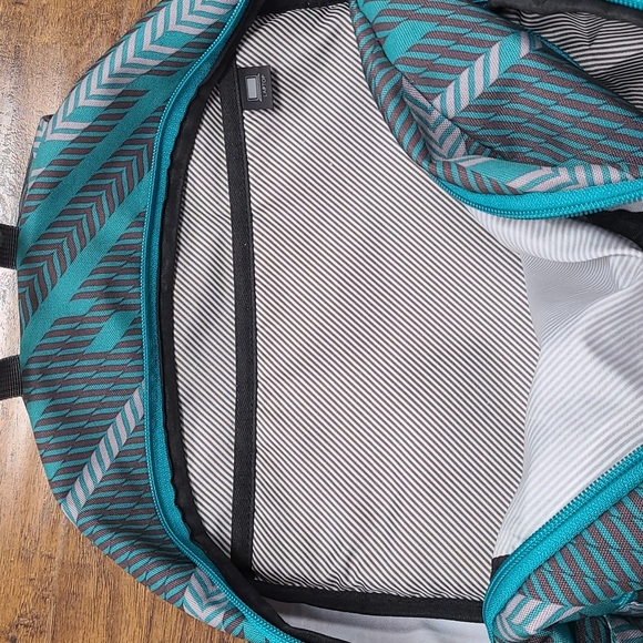 Swiss Gear backpack - Picture 3 of 5